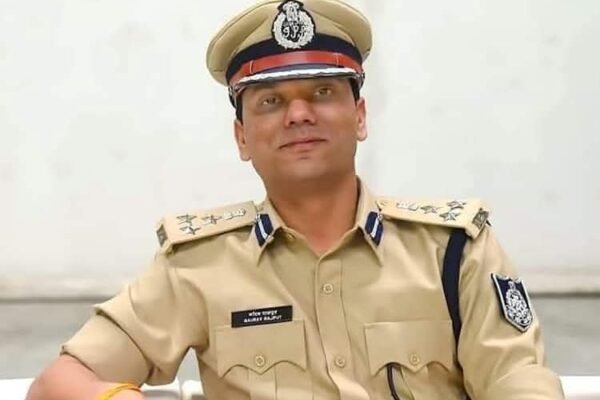 पुलिस महानिरीक्षक रीवा रेंज का :रचनात्मक व सुधारवादी प्रयासों के साथ जनचौपाल मऊगंज जिले के जड़कुड़ में…
