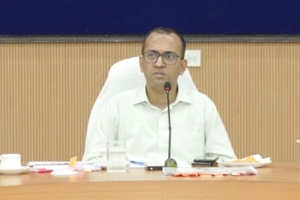 100 वर्ष से अधिक आयु के नागरिकों के आधार सत्यापन की प्रक्रिया 25 जुलाई से होगी शुरू…