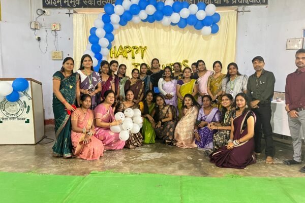 “आर्य समाज संचालित DAV स्कूल में शिक्षक दिवस का उल्लास पूर्ण उत्सव, बालको ने गुरुजनों को समर्पित किए भावपूर्ण संदेश”…