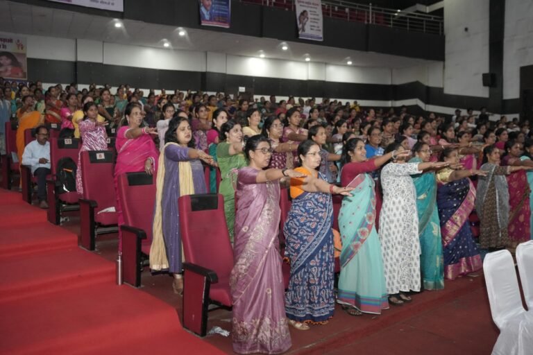 मातृत्व का सम्मान ‘नारी शक्ति का उद्घोष-महतारी सम्मेलन जहां मां का सम्मान और समाज उत्थान की राह मिलती है कुमारी डिंपल…