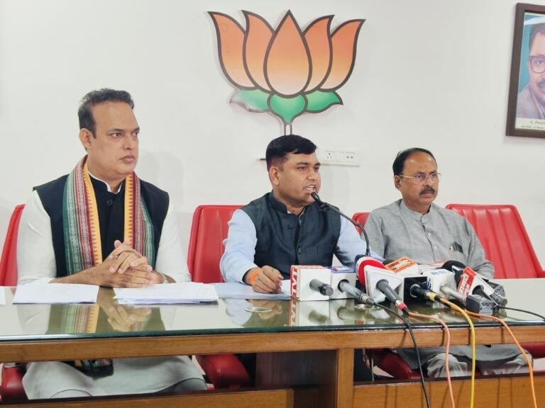 नकटी ग्राम में अतिक्रमण हटाने की कार्यवाही को लेकर कांग्रेस निम्न स्तरीय राजनीति कर रही है – डॉ. नवीन मार्कण्डेय